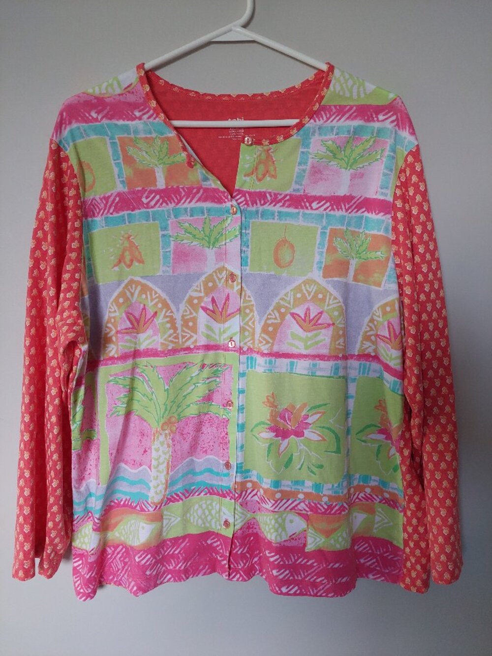 Tabi Women's XXL vibrant multi-colored button-down long-sleeve shirt cotton